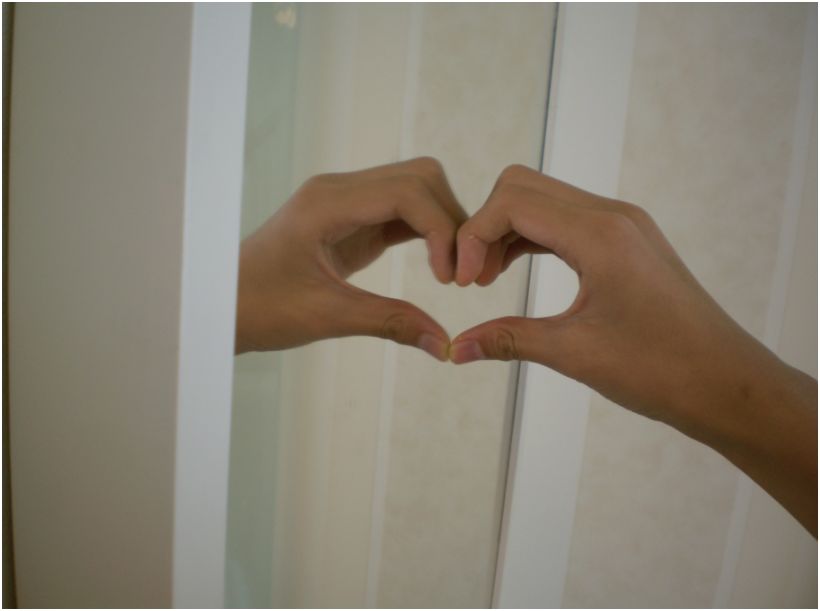 Link to A mirror heart